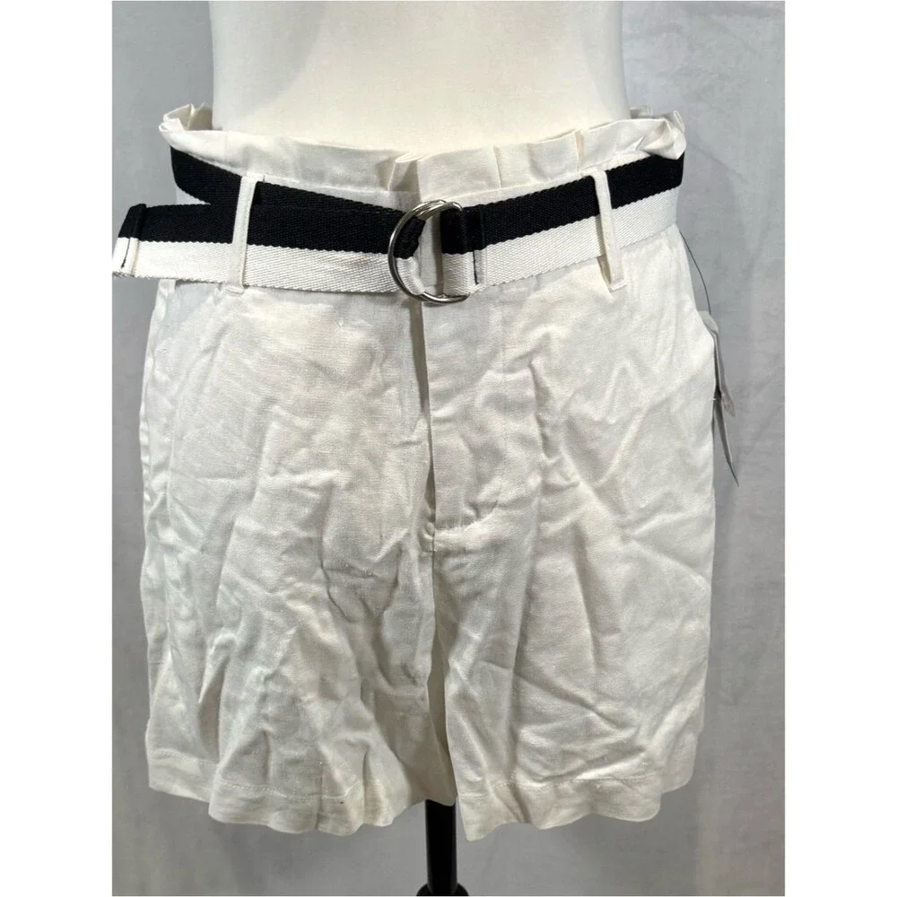 Sofia Vergara white linen blend paperbag style shorts with belt size 2 NWT